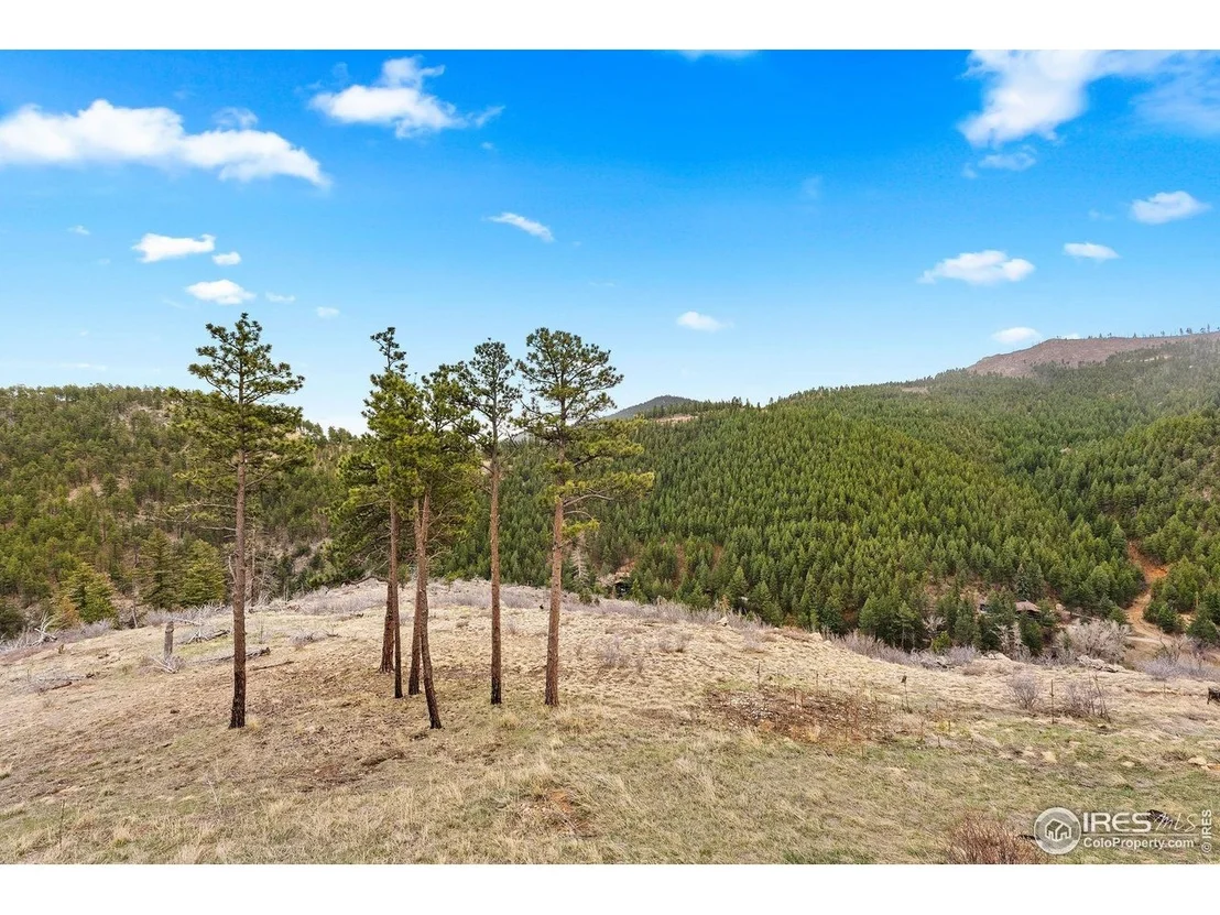 Photo of 450 Melvina Hill Rd