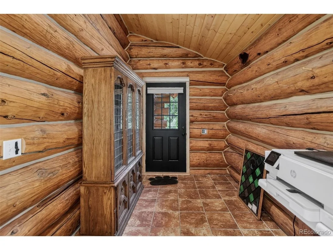 Photo of 261 Pine Dr