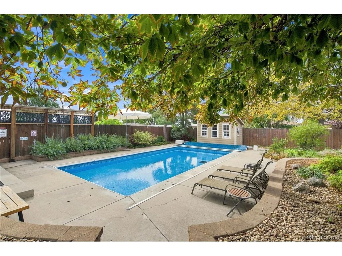 Photo of 7861 Robin Ln