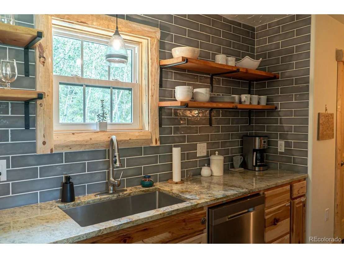 Photo of 170 Vine Rd