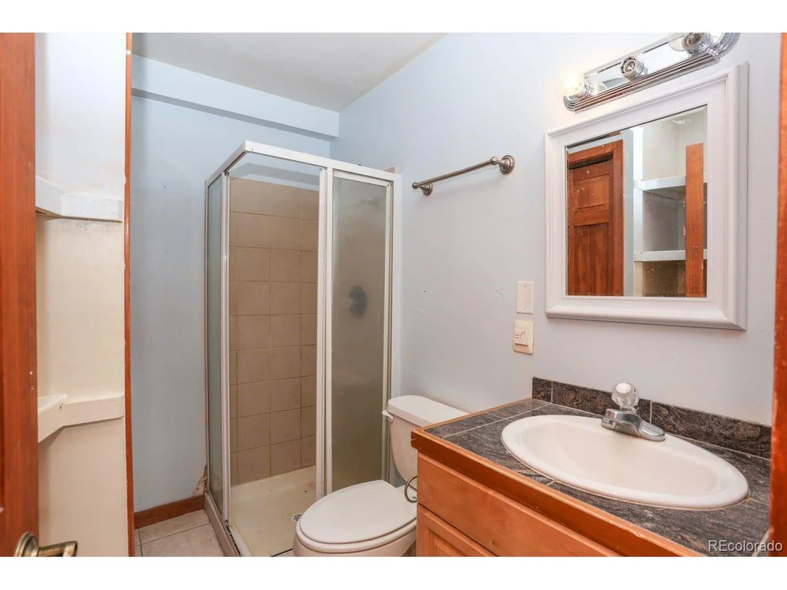 Photo of 390 Crown Dr