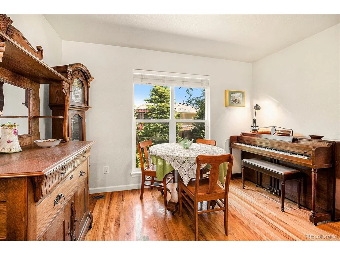 Photo of 673 Florence Ave