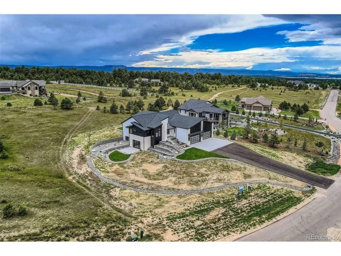 Photo of 3826 Pinehurst Cir