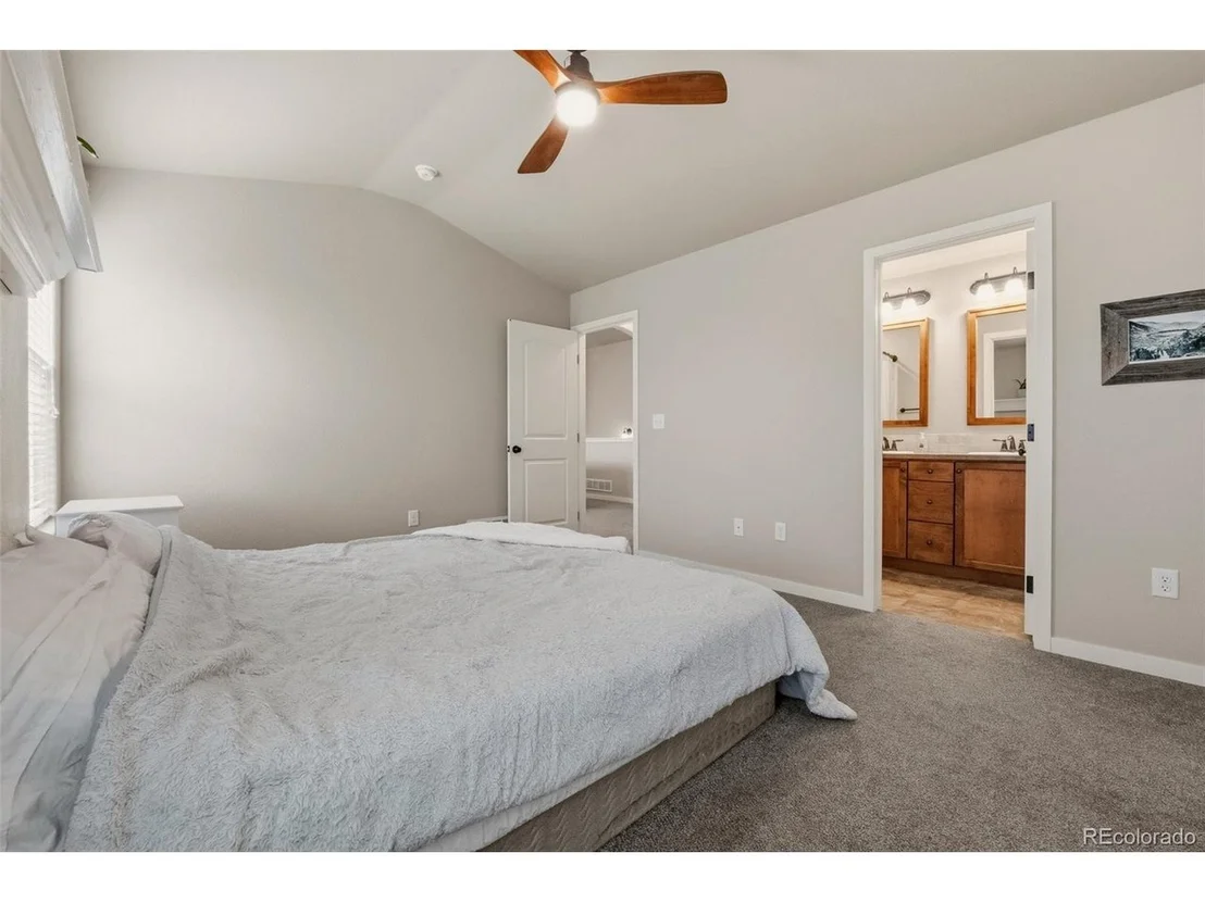 Photo of 102 11th Ave