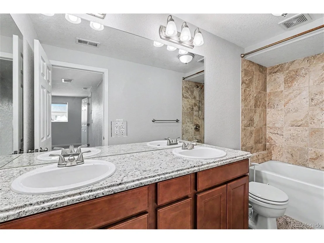 Photo of 1147 W 95th Pl