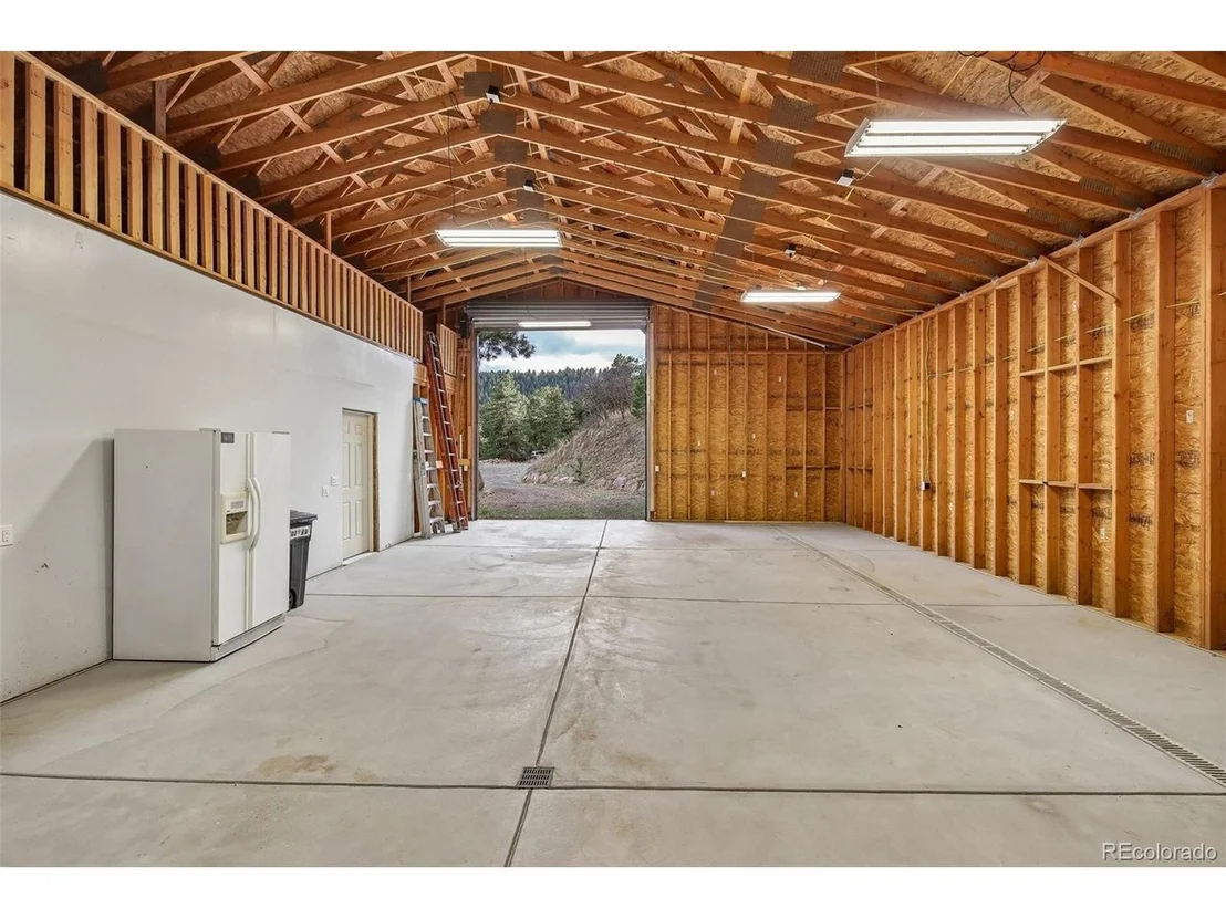 Photo of 7555 Rossman Gulch Rd