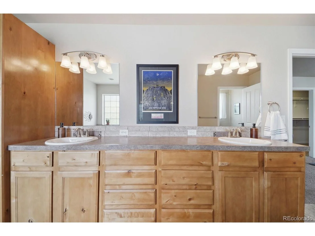 Photo of 1109 Crescent Dr