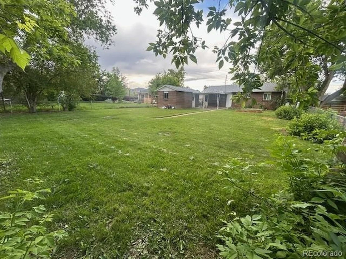 Photo of 3090 Aurora Ave
