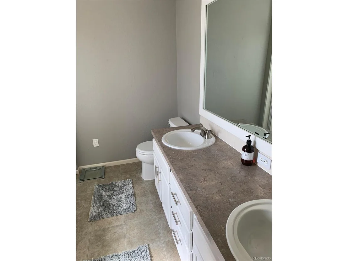 Photo of 902 Cliffrose Way