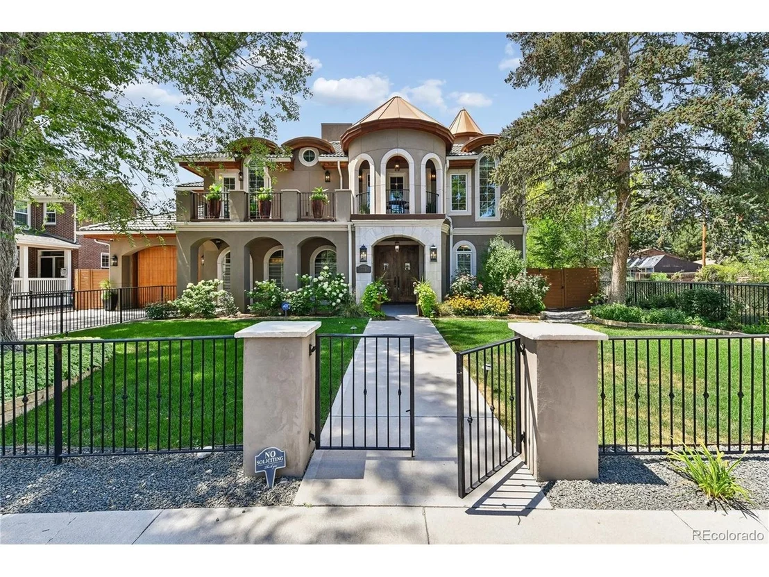 Photo of 771 Jasmine St