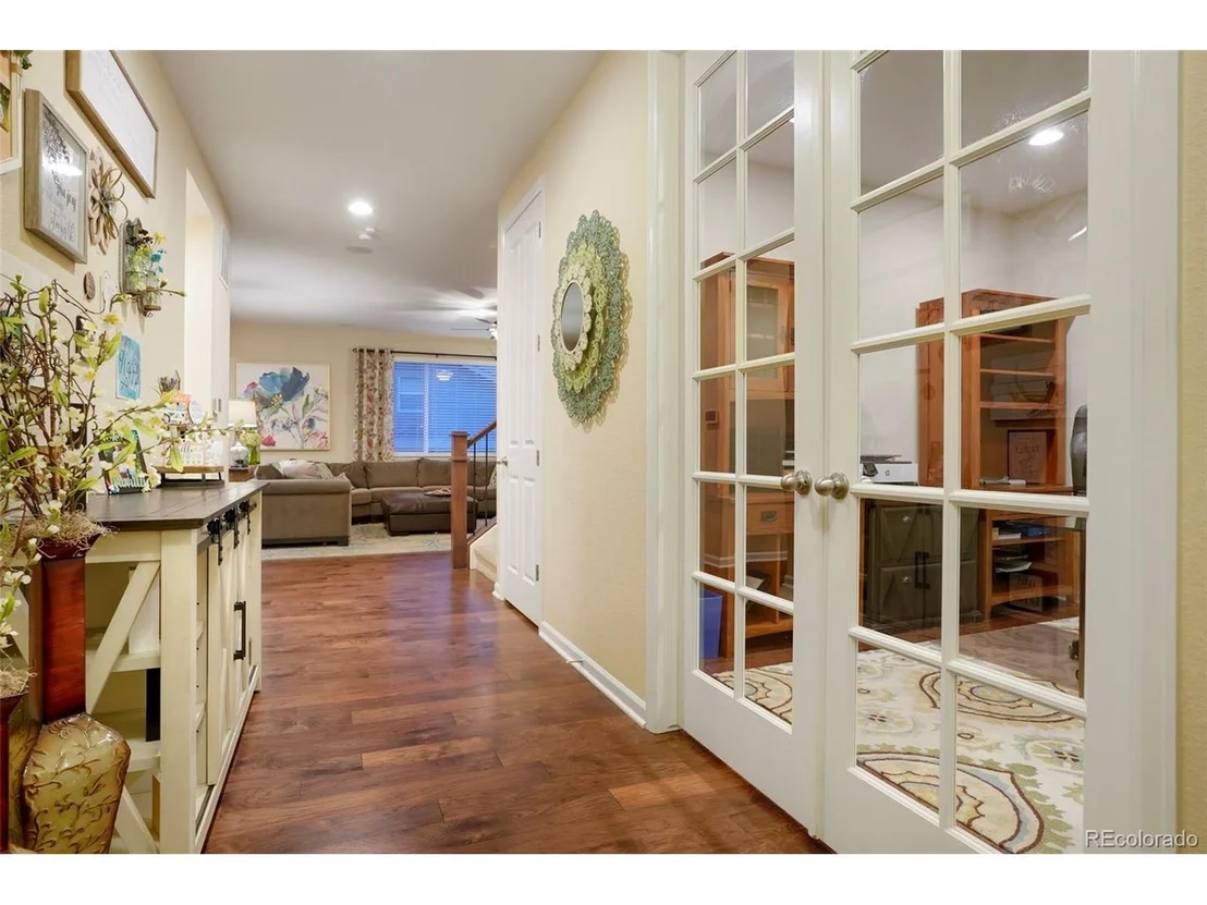 Photo of 7110 Oasis Dr