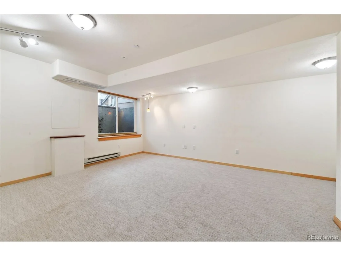 Photo of 250 Laramie Blvd
