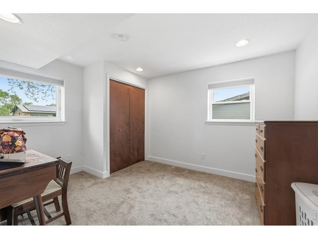 Photo of 835 Hartford Dr