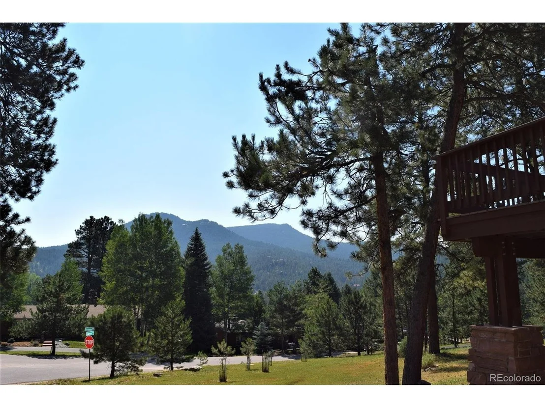Photo of 28396 Clover Ln