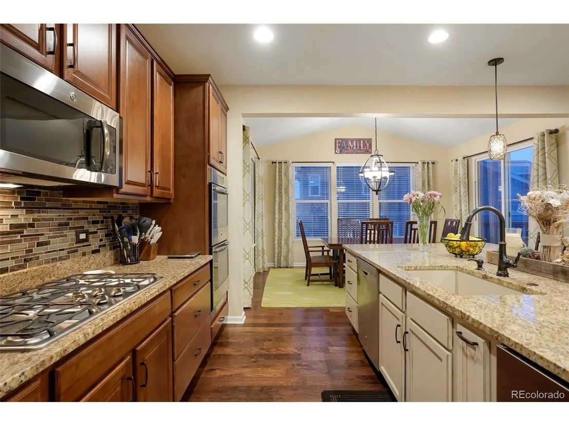 Photo of 7110 Oasis Dr