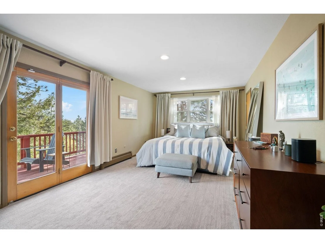 Photo of 526 Brook Rd