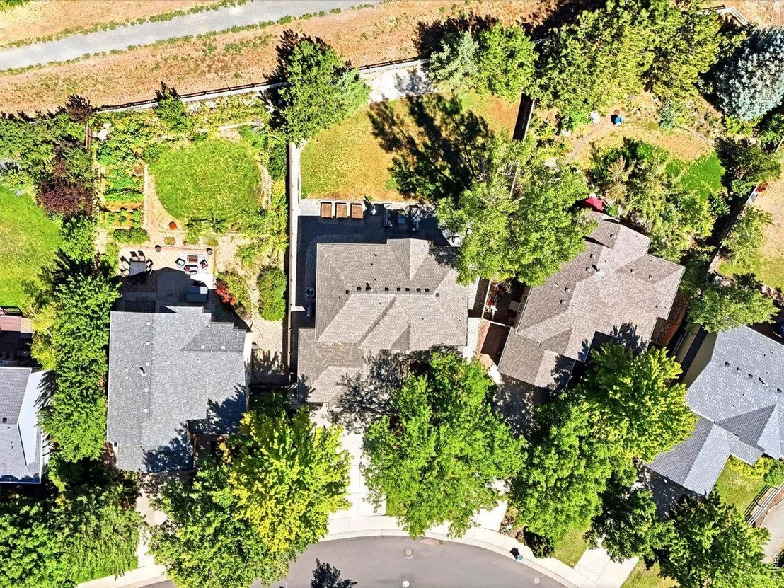 Photo of 728 Paschal Dr