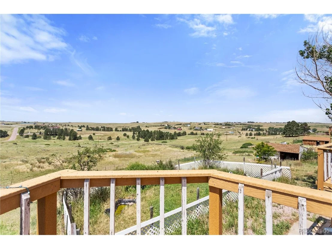 Photo of 752 Meadow Station Cir