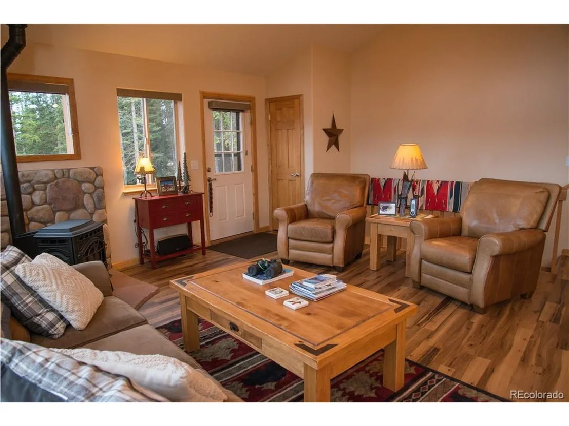 Photo of 765 Mountain View Dr