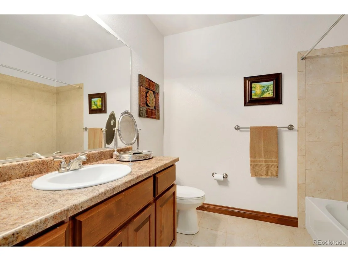 Photo of 2315 S Juniper Cir