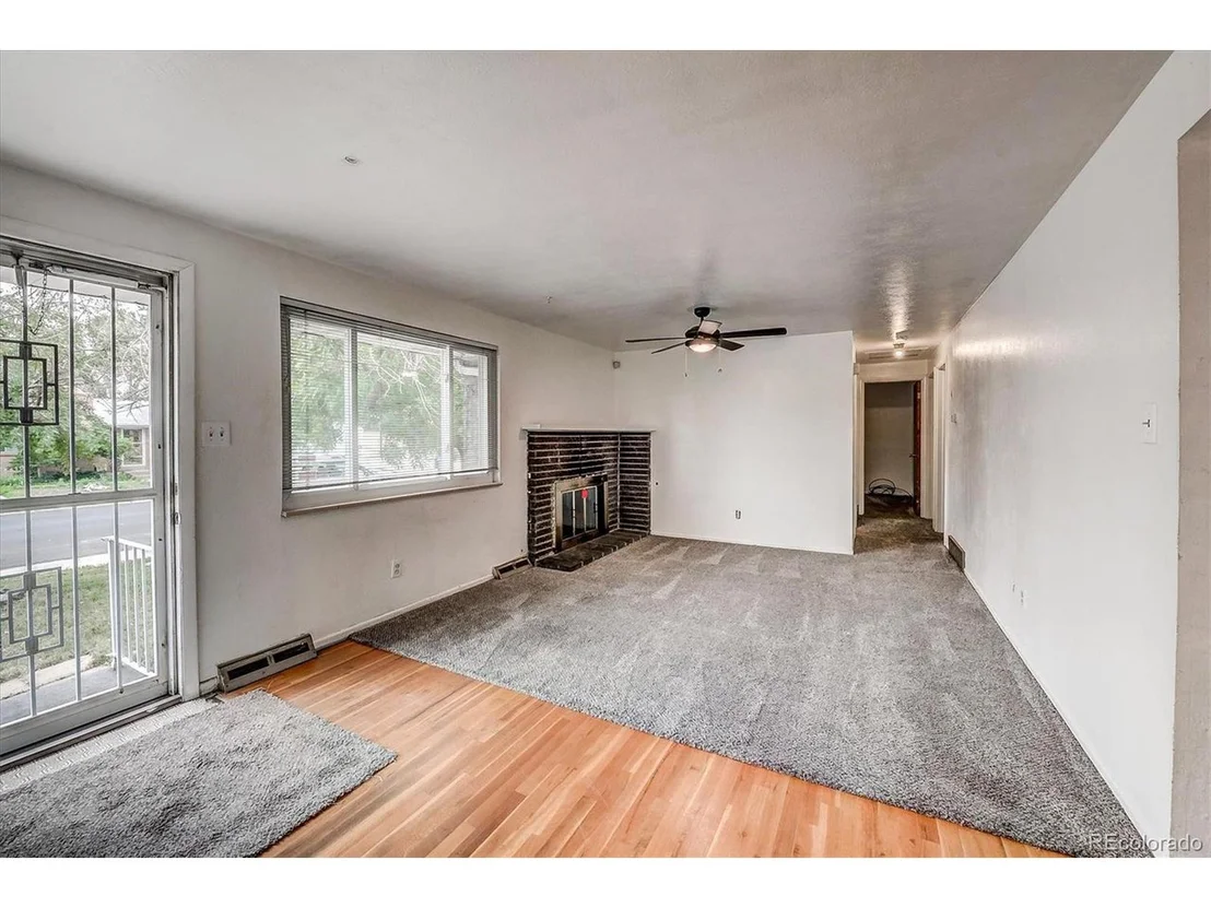 Photo of 231 Aspen Dr
