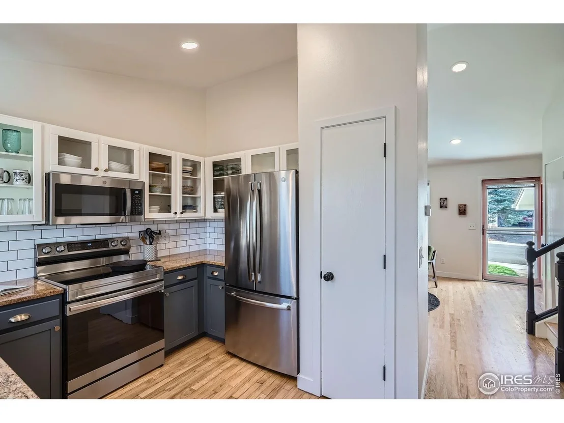 Photo of 348 Eisenhower Dr