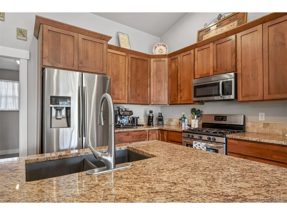 Photo of 884 Cliffrose Way
