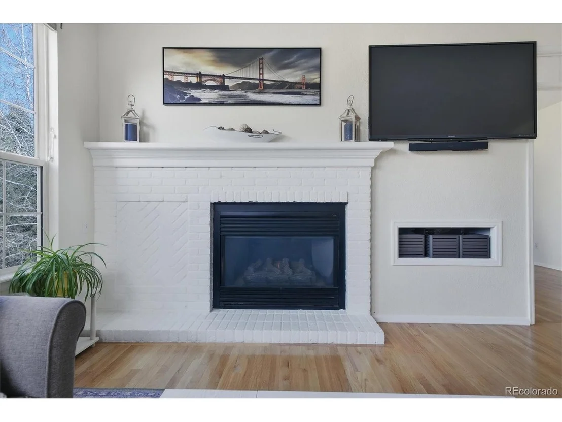 Photo of 379 Shoreham Cir