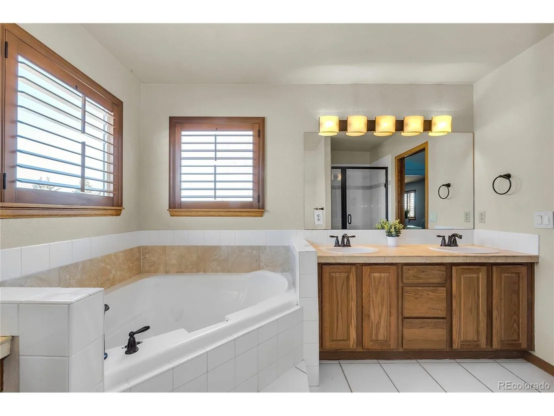 Photo of 1020 Sundown Dr