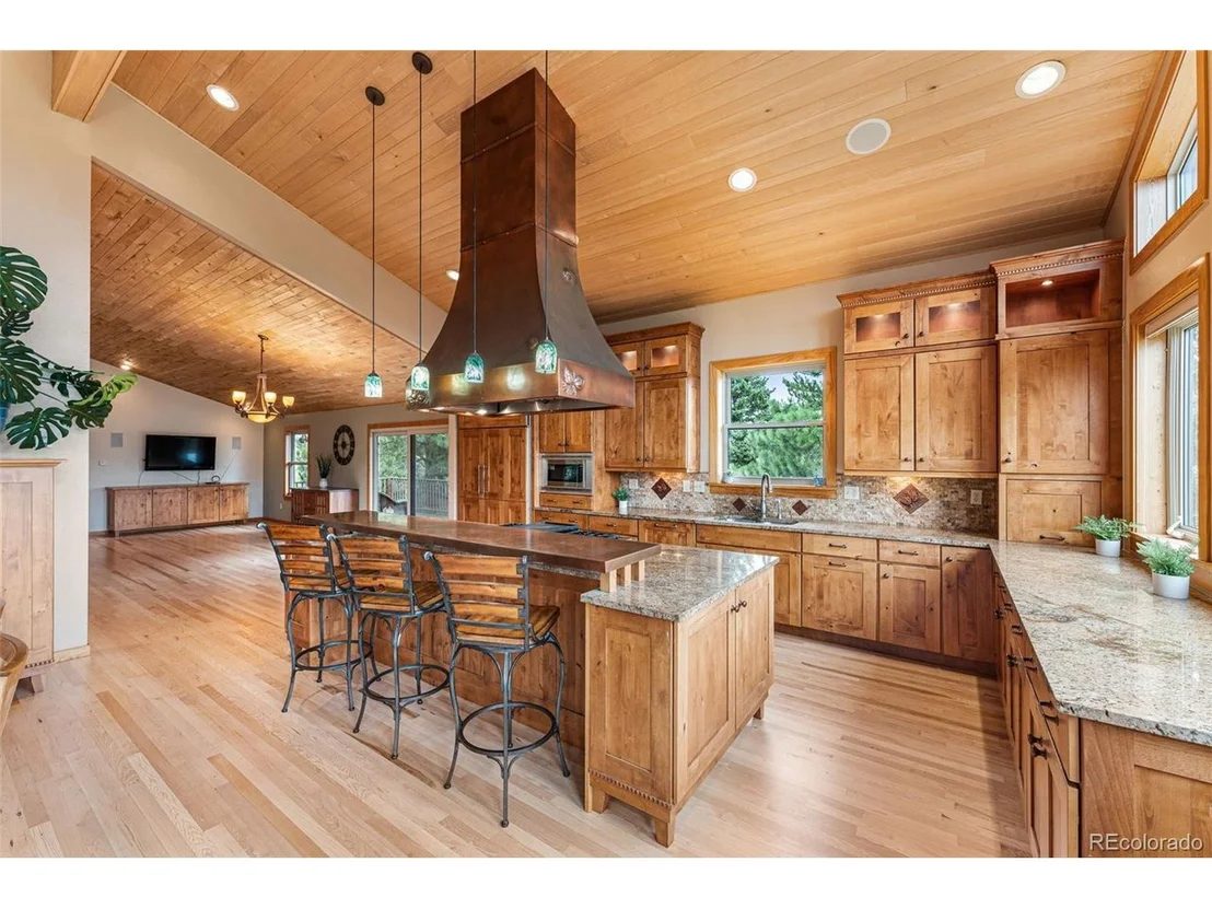 Photo of 15685 Cedarbrook Dr