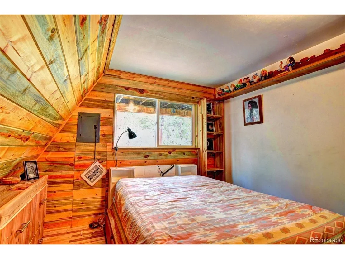 Photo of 567 Haida Rd