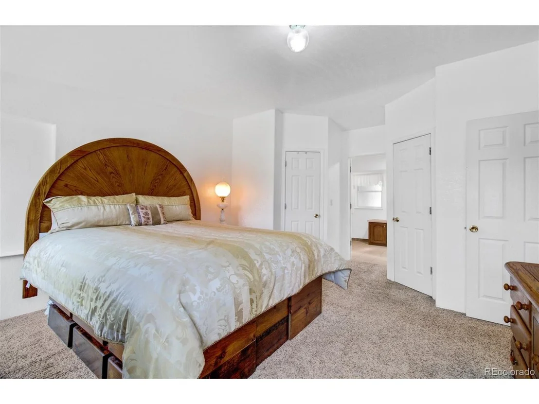 Photo of 12825 Garrett Rd