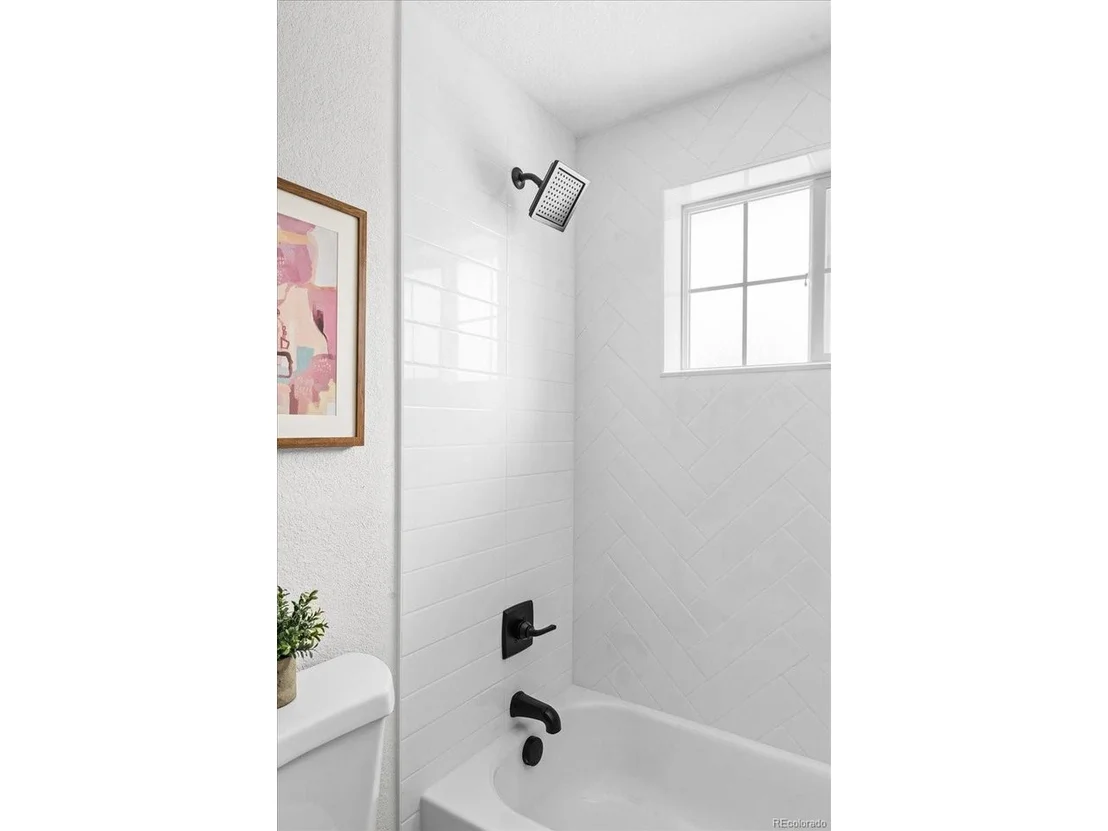 Photo of 5500 Holland Dr