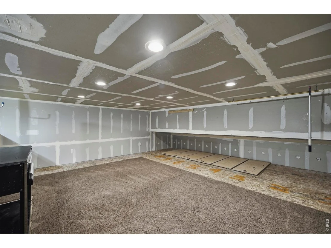 Photo of 2047 Bayfront Dr
