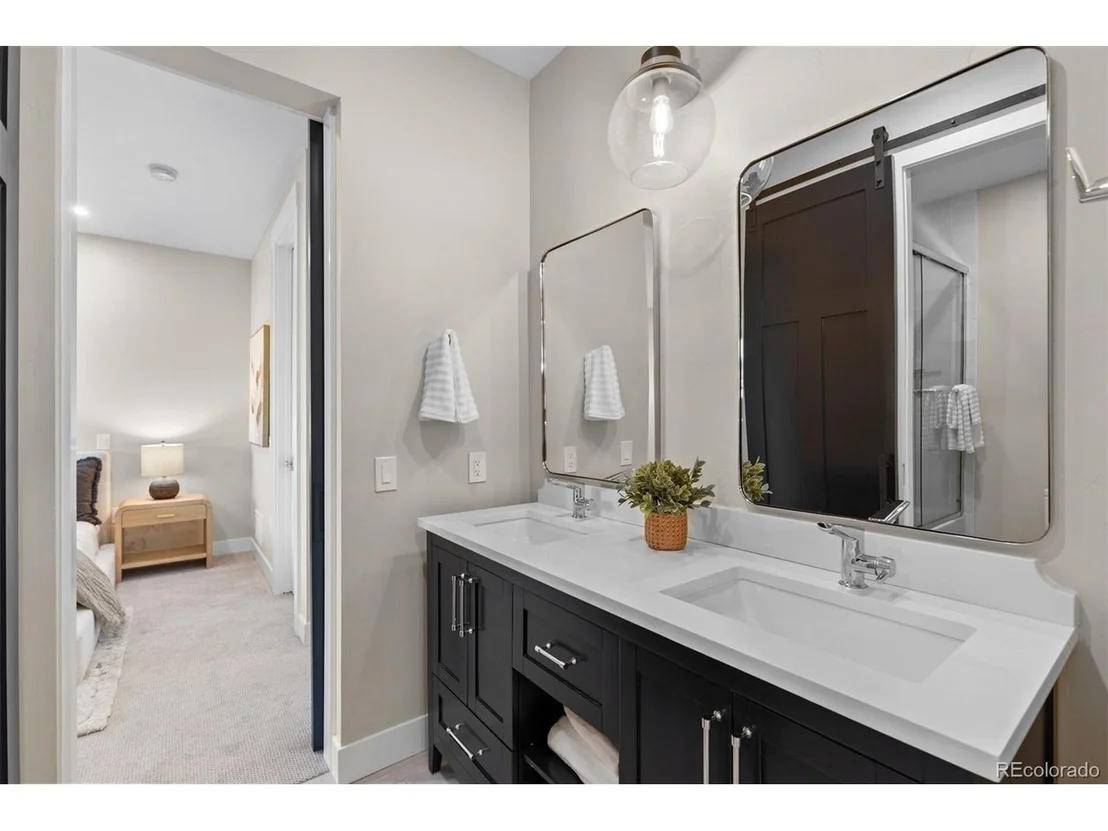 Photo of 2433 Fox View Trl