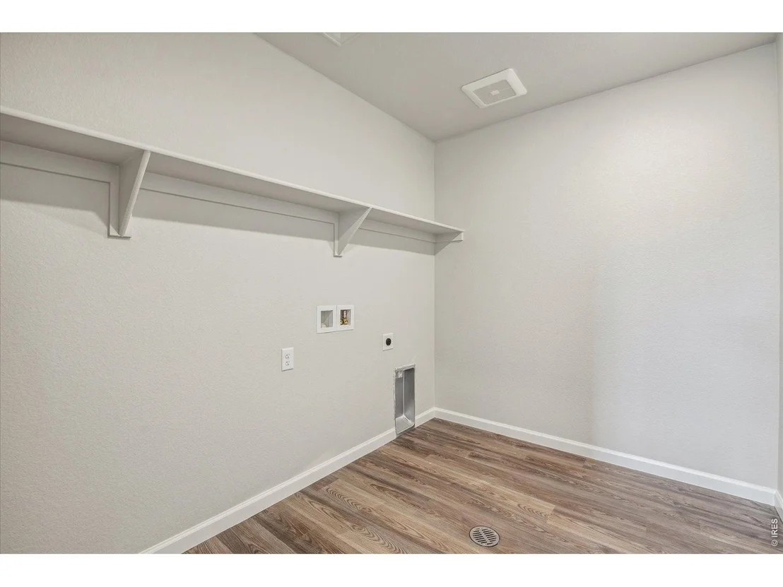 Photo of 822 Kettlepond Way