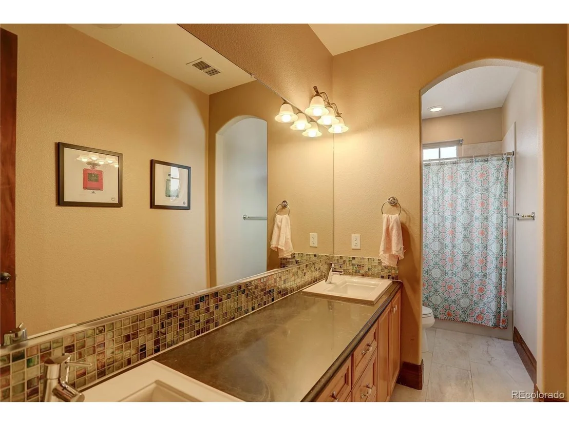 Photo of 6103 Huron Ln