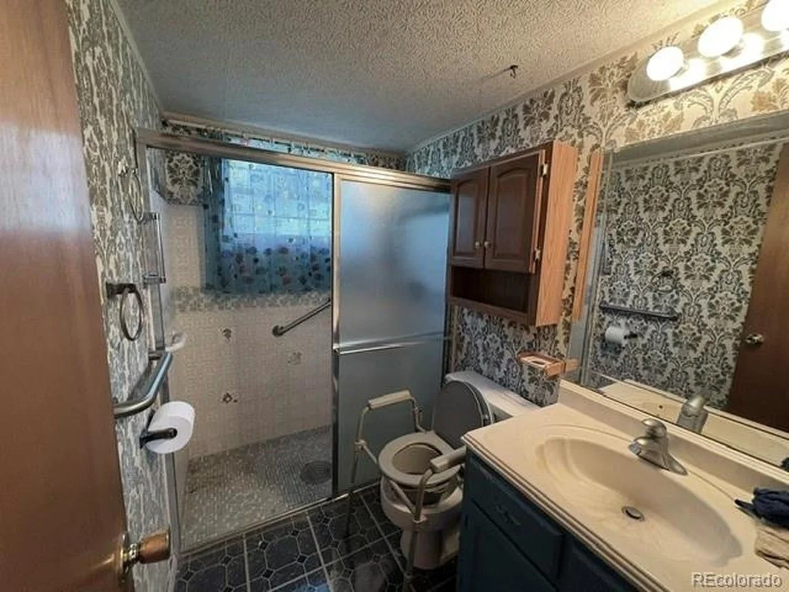 Photo of 1461 Phillips Dr