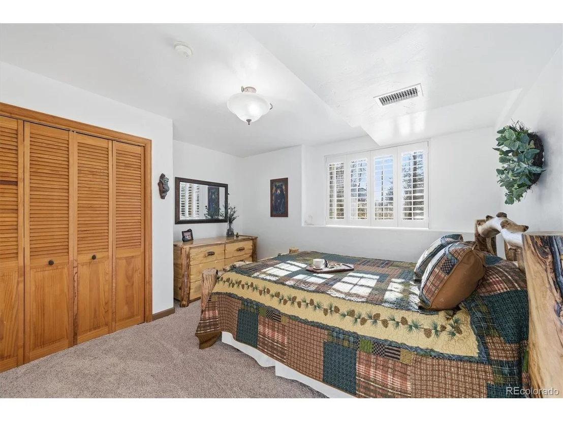 Photo of 33799 Warren Rd