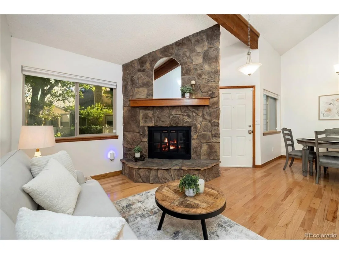 Photo of Unit D at 8790 Allison Dr