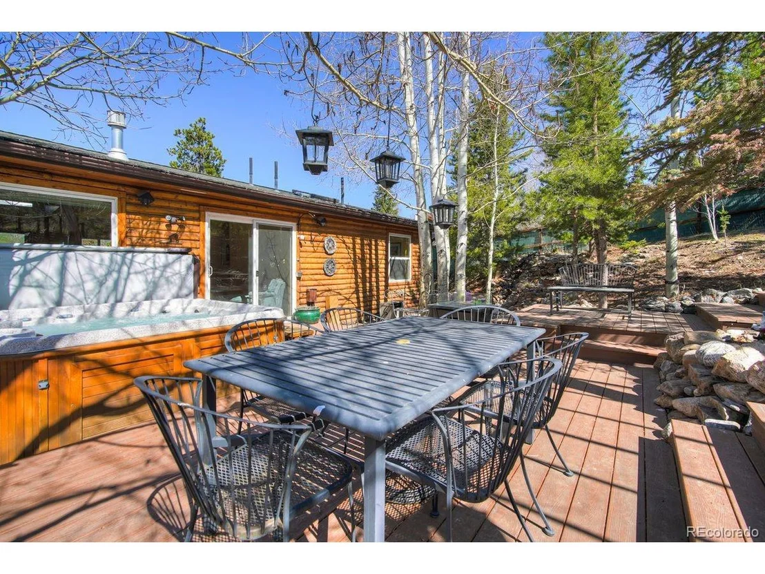 Photo of 379 Hummingbird Cir