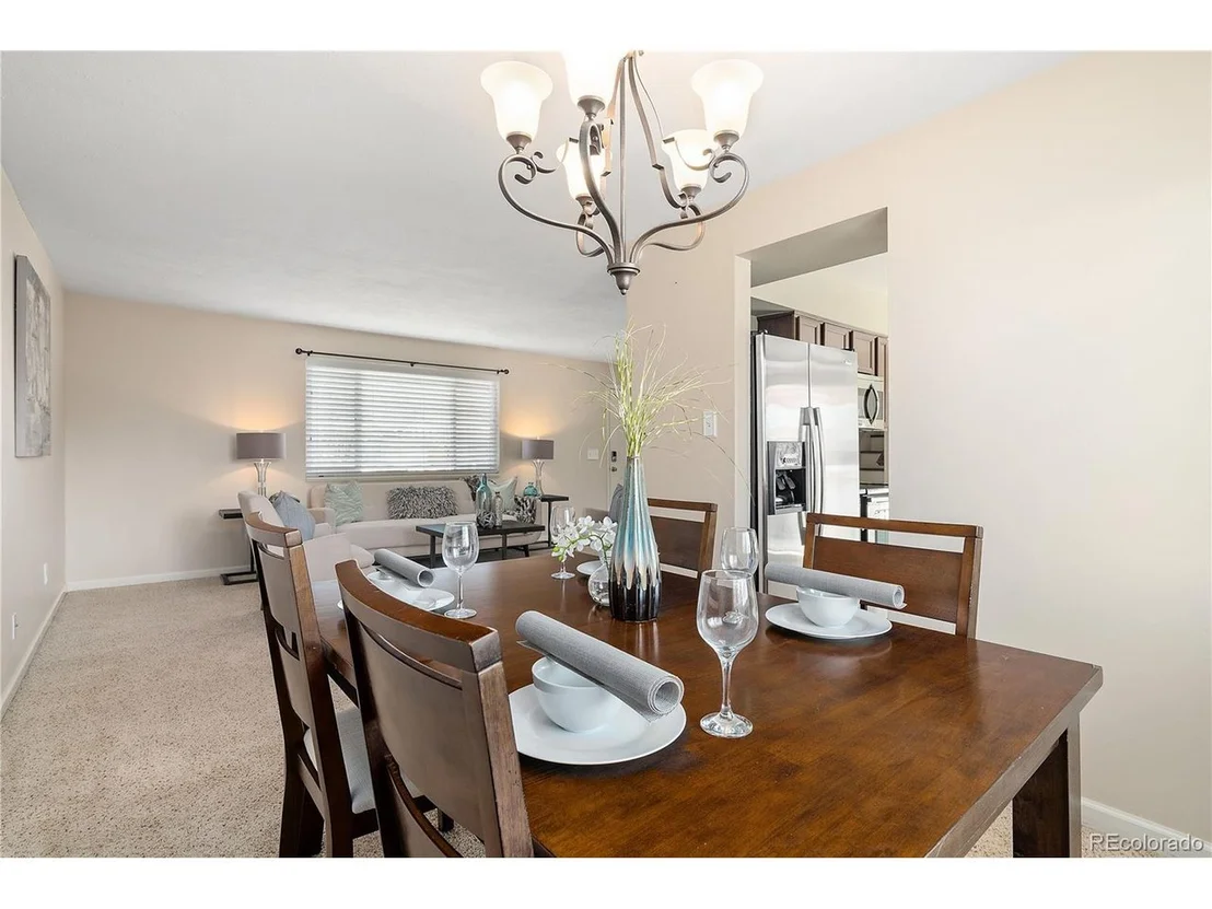 Photo of 7390 Devinney Ct