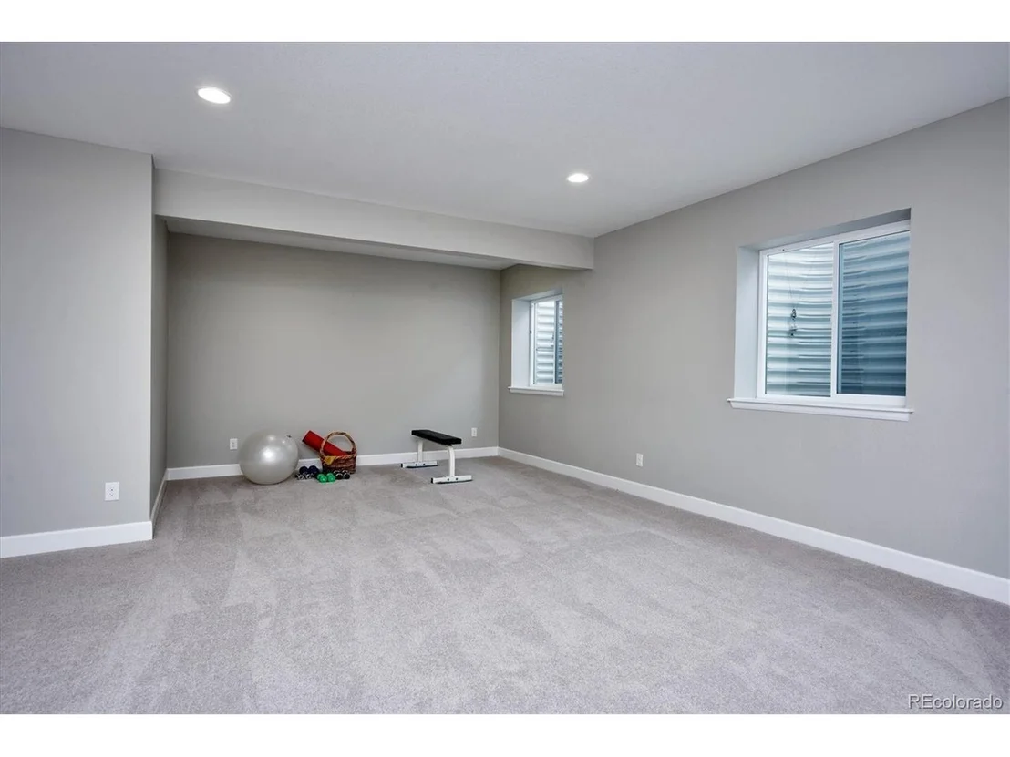 Photo of 5865 Clover Ridge Cir