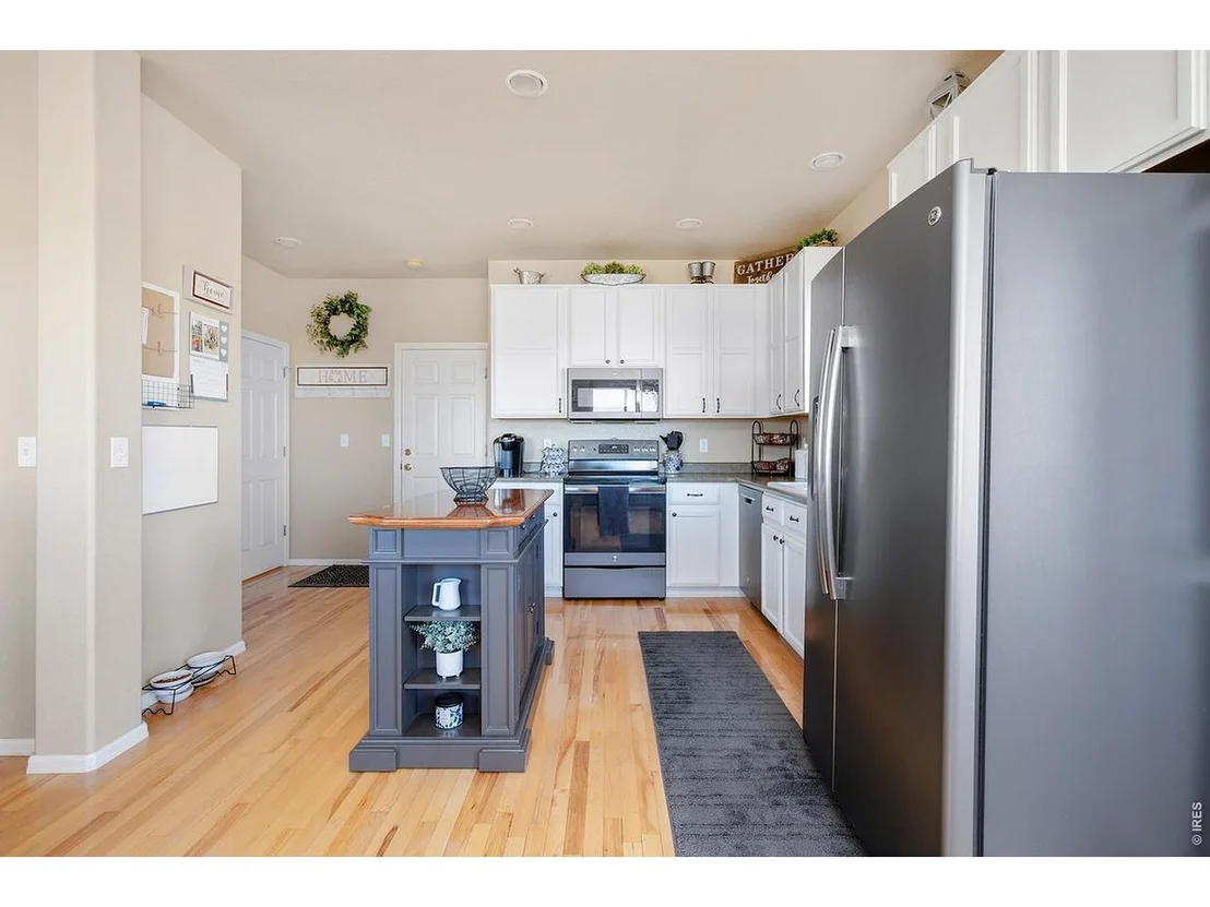 Photo of 7592 Triangle Dr