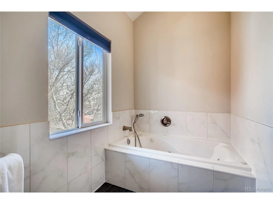 Photo of 1320 Steele St