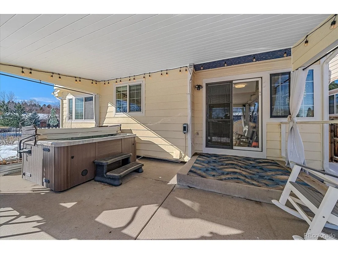 Photo of 6810 Simms Ct