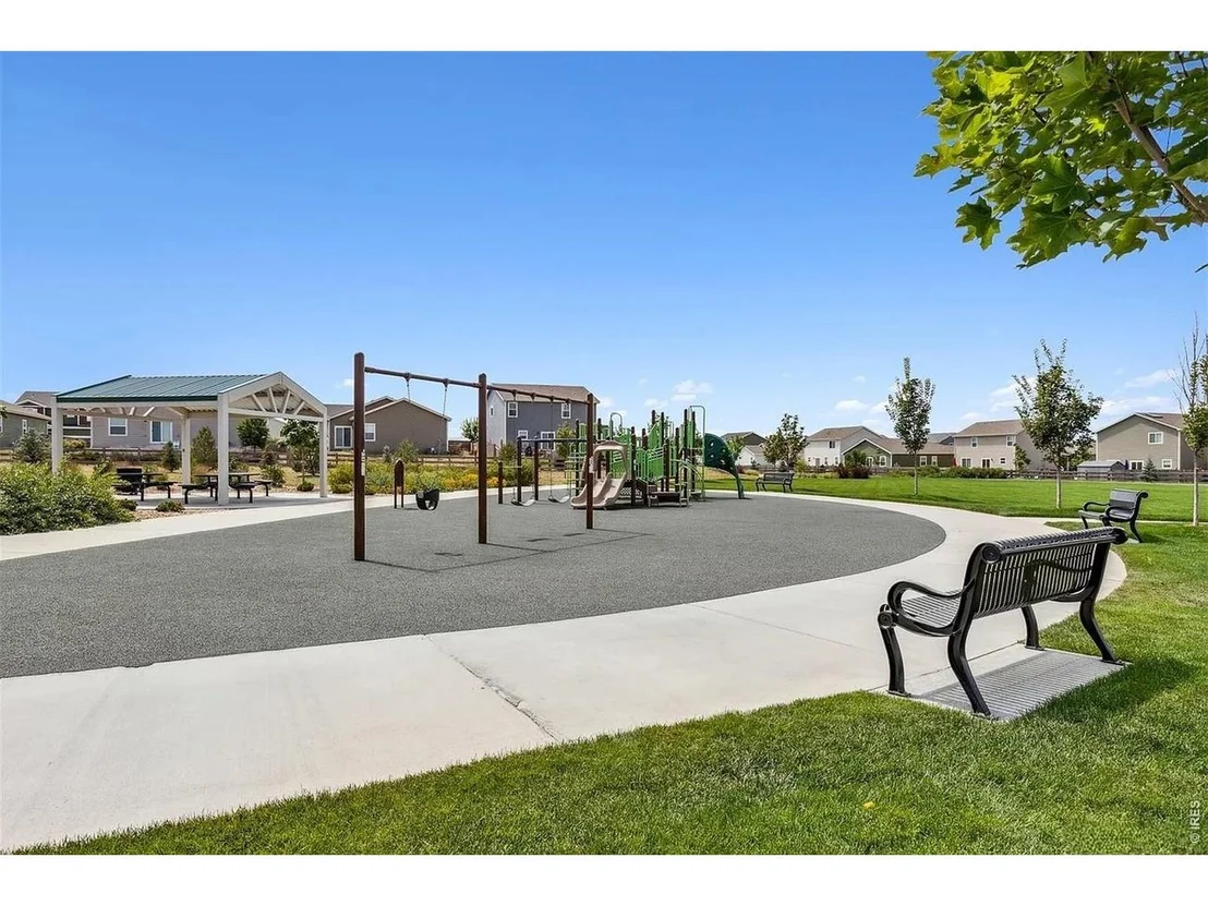 Photo of 7331 Swan River St