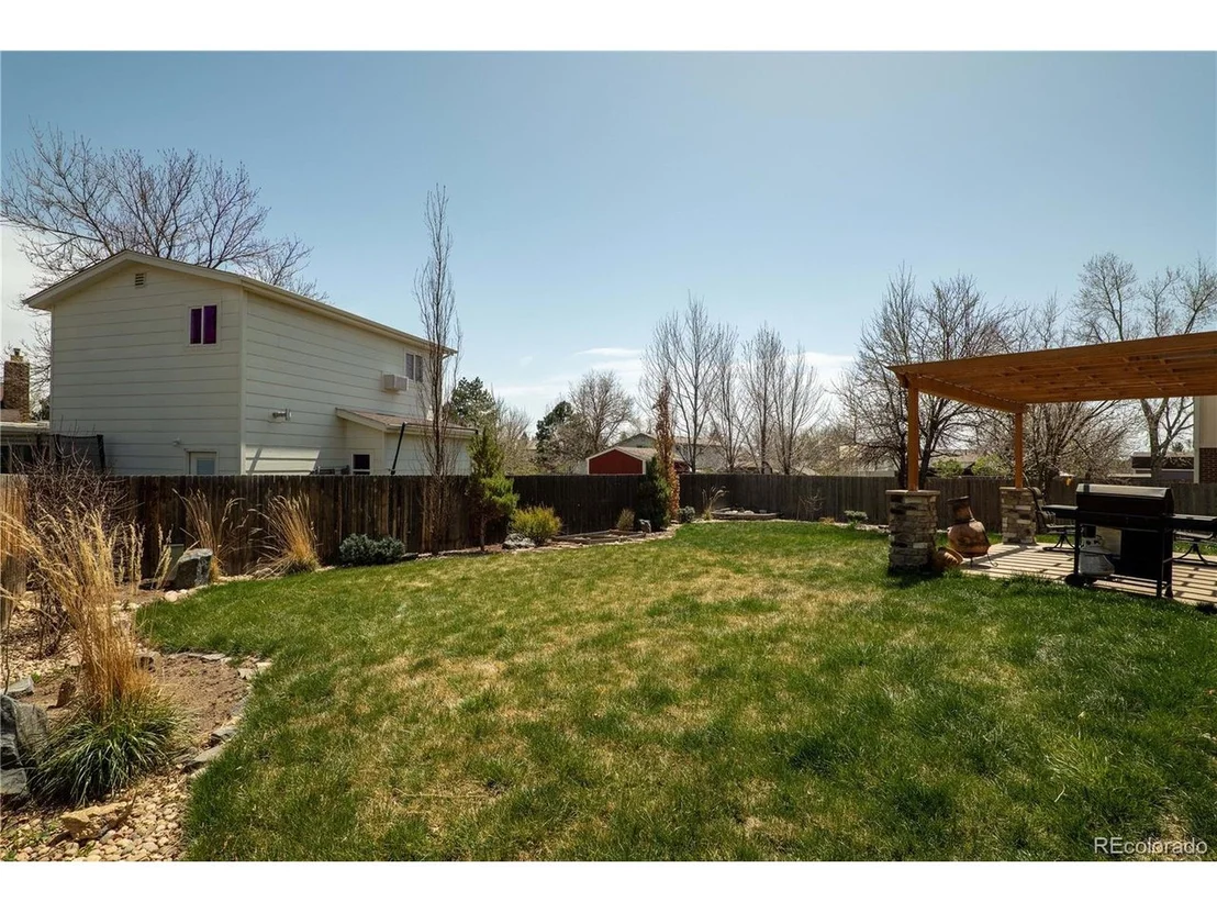 Photo of 7390 Devinney Ct