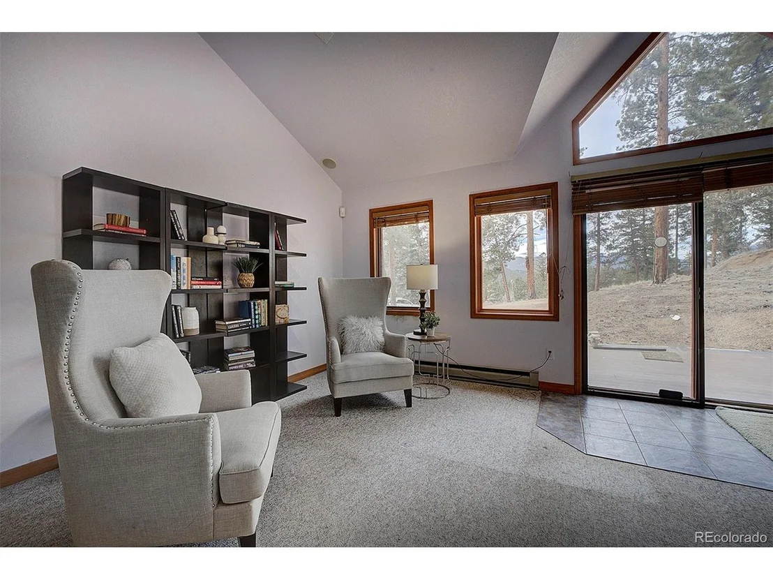 Photo of 1102 Hitchrack Rd