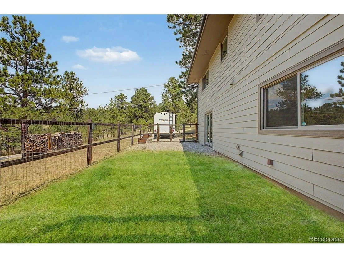 Photo of 7543 Gartner Rd